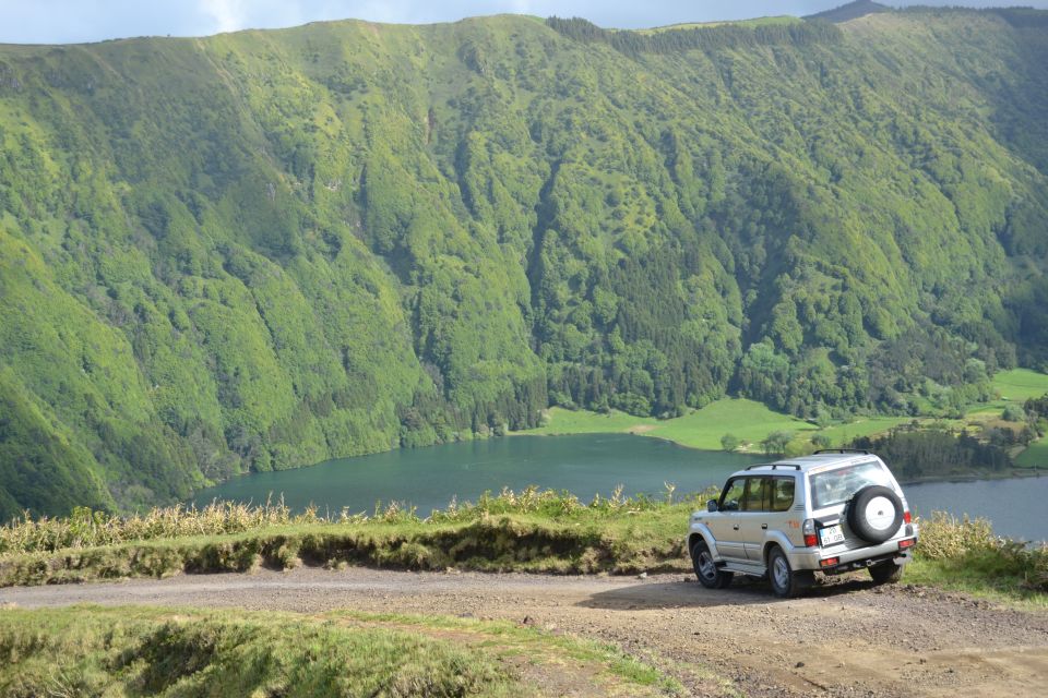 From Ponta Delgada: Sete Cidades & Lagoa Do Fogo 4x4 Trip - Included in the Tour