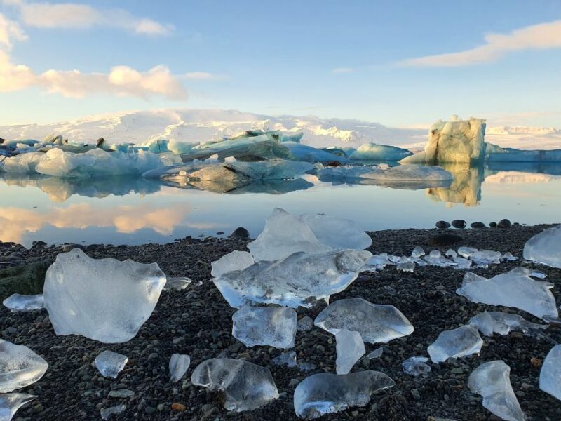 From Reykjavik: 3-Day South Coast Winter Tour With Ice Cave - Day 1: Golden Circle Highlights