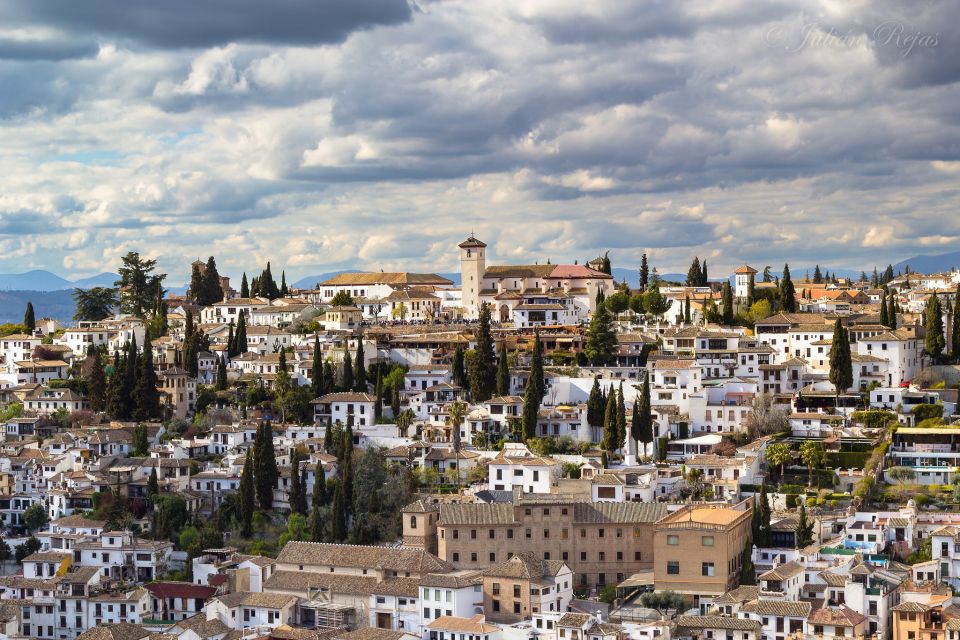 From Seville: Private Transfer to Granada and Córdoba Tour - Itinerary Highlights