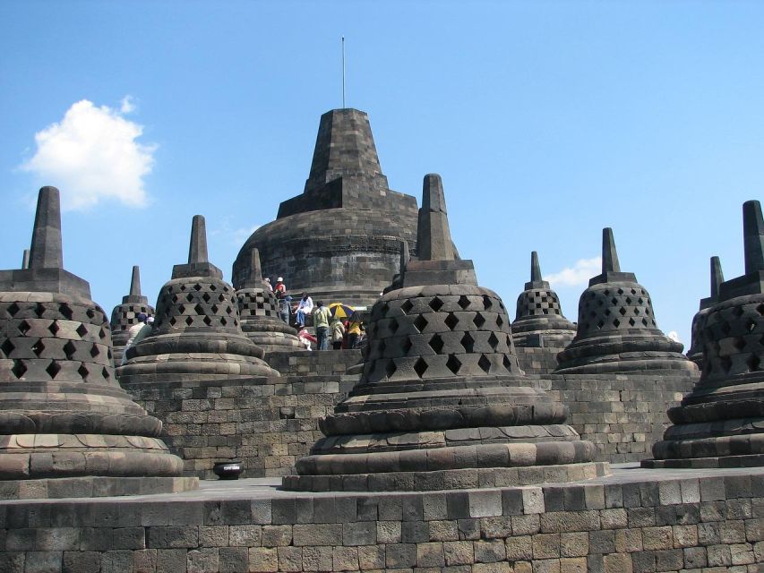 From Yogyakarta: Prambanan Temple Morning Tour and Borobudur - Hotel and Train Station Pickup