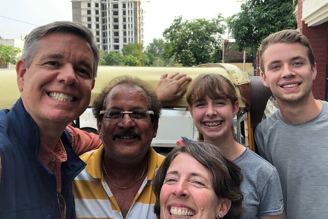 Full Day Agra Tuk Tuk Tour With Taj Mahal and Agra Fort - Inclusions and Amenities