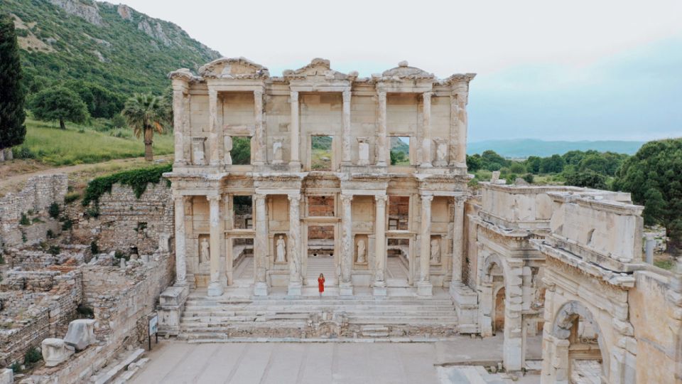 Full Day Ephesus and House of Virgin Mary Tour From Kusadasi - Guided Experience