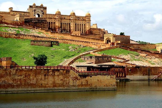 Full-Day Jaipur City Tour With Amber Fort and City Palace - Inclusions