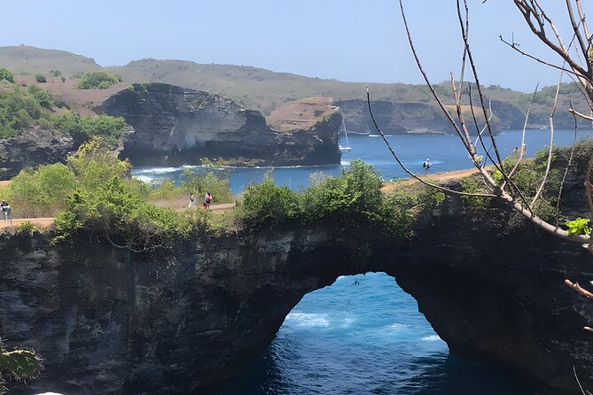 Full Day Nusa Penida Island Beach Tour From Bali - Inclusions and Amenities