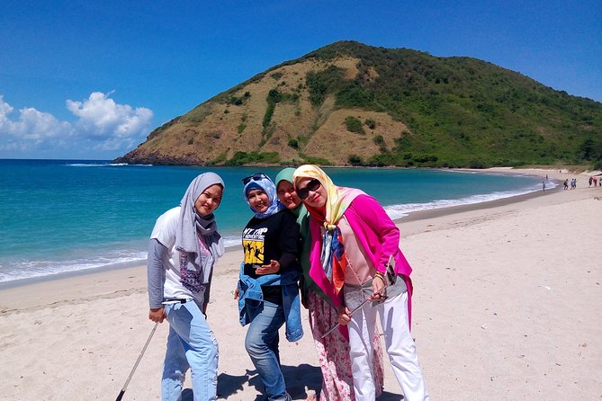 Full-Day Private Trip to South Lombok - Itinerary Highlights