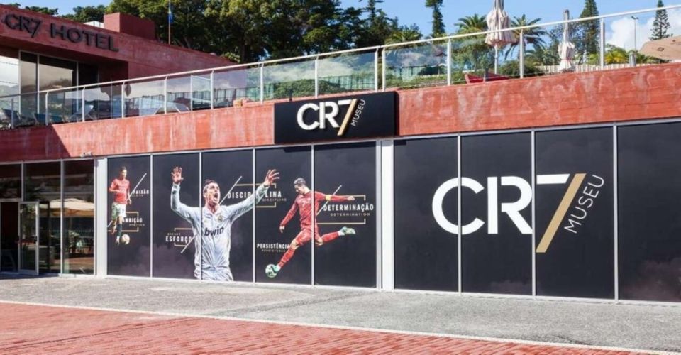 Funchal: Guided Tuk Tuk Tour With Drop-Off at CR7 Museum - Activity Description