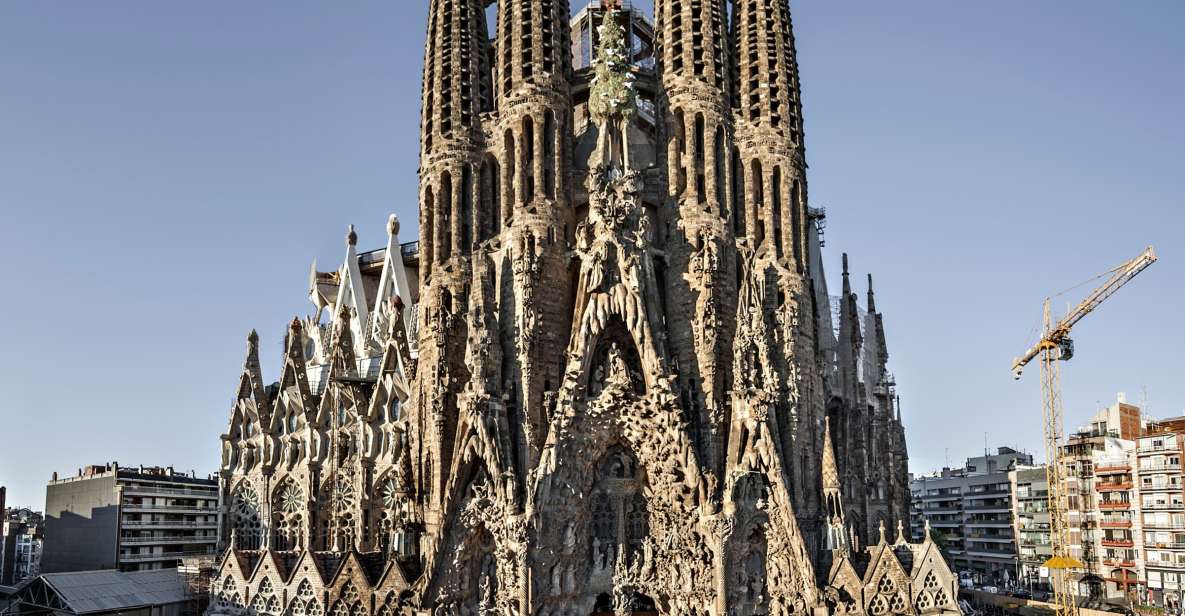 Gaudis Masterpieces Private Tour in Barcelona - Itinerary Highlights