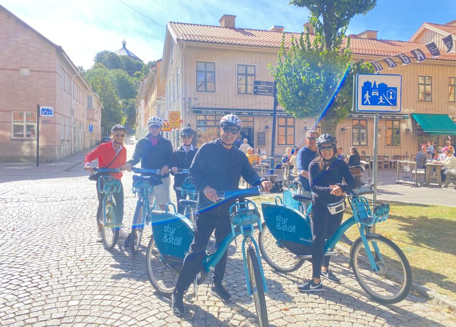 Gothenburg: City Highlights Bike Tour With Transfer - Itinerary Highlights
