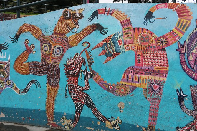 Graffiti Tour in La Candelaria Bogotá With Transportation - Transportation and Pickup Options