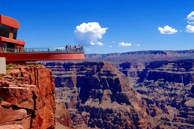 Grand Canyon Skywalk & Hoover Dam Small Group Tour - Unique Experience With the Guide