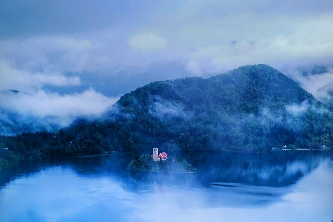 Grand SLOVENIA: Ljubljana + Lake Bled + Postojna Cave - Day Tour - Pickup and Accessibility