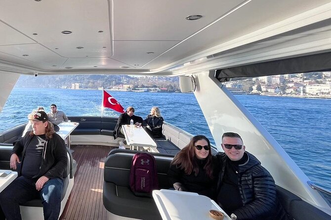 Guided Bosphorus Yacht Cruise With Asian Side Visit - Inclusions and Amenities