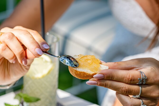 Guided Tour of a Historic Lemon Grove in Sorrento - Whats Included in the Experience