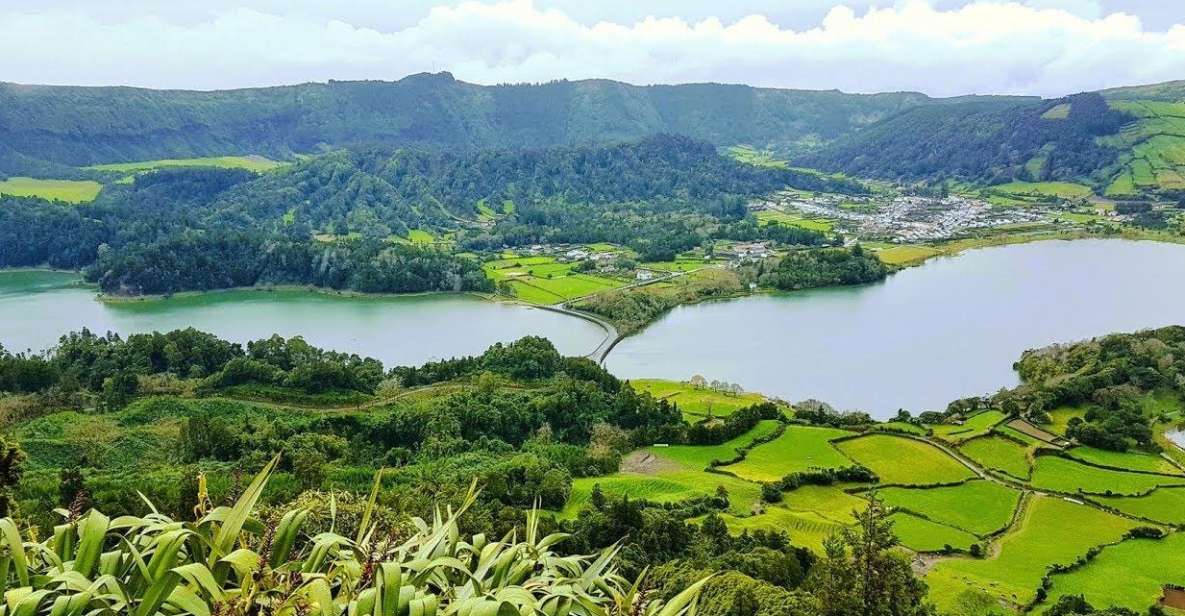 Guided Tour to the Green & Blue Lake of Sete Cidades - Highlights of the Excursion