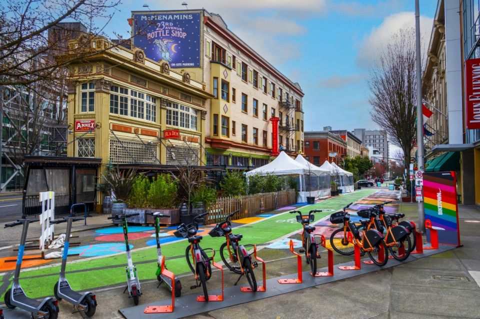 Guided Walking Tour of Downtown Portland, Oregon - Iconic Landmarks and Bustling Public Squares