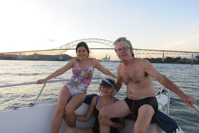 Half-Day Private Cruising and Fishing Tour at Panama Bay - Included Amenities