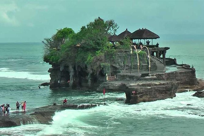 Half Day Tour: Tanah Lot Sunset & Taman Ayun Temple Included Entrance Ticket - Pickup and Transportation Details