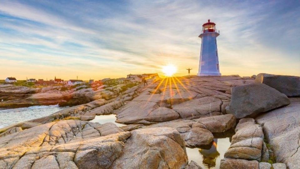 Halifax: City Sightseeing Tour With Peggys Cove Visit - Highlights of the Tour