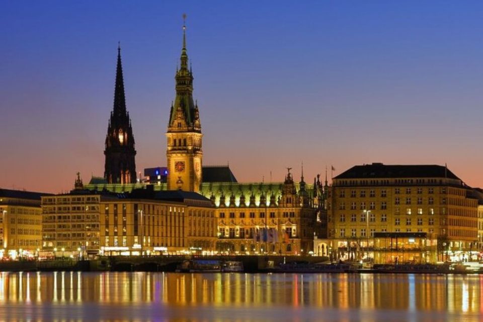 Hamburg : Private Walking Tour With A Guide (Private Tour) - Customization and Experience