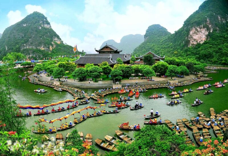 Hanoi: Full-Day Private Tam Coc Tour With Boat Ride & Lunch - Detailed Itinerary