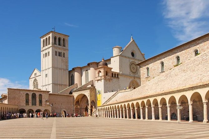 Heart of Umbria: Explore the Mystic Towns of Orvieto and Assisi - Discovering Orvieto