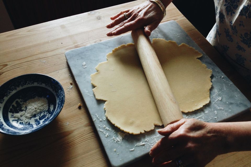 Heraklion: Cretan Cooking Lesson With Lunch in Arolithos - Cooking Class Itinerary