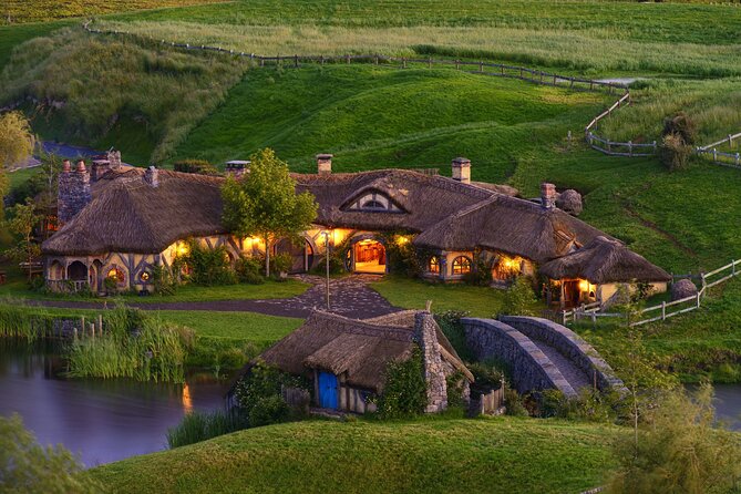 Hobbiton Movie Set Experience: Private Tour From Auckland - Inclusions and Amenities