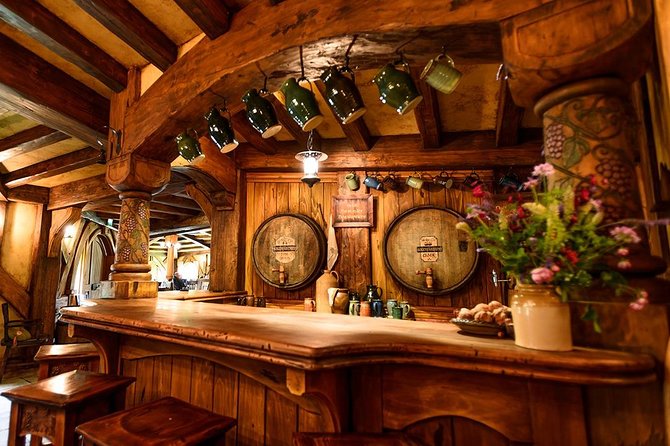 Hobbiton Movie Set Small Group Tour From Auckland - What to Expect