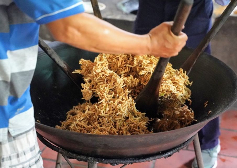 HoChiMinh: 2-Day Mekong Delta & Floating Market Group Tour - Day 1 Activities