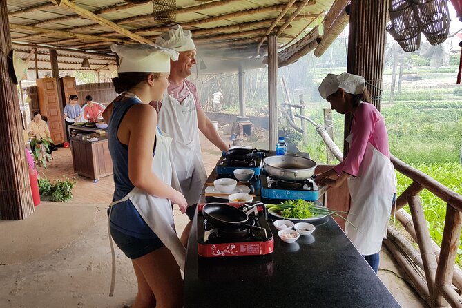 Hoi An Countryside and Cooking Class by Bicycle - Organic Farming at Tra Que