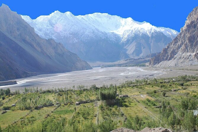 Hunza Valley Sightseeing Tour - Inclusions and Amenities