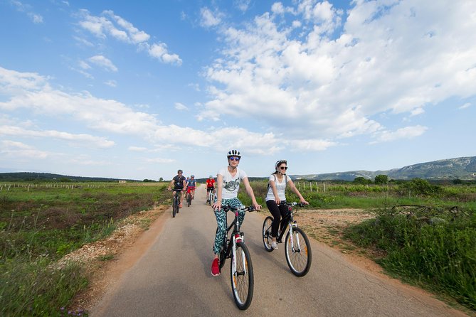 Hvar Cycling Tour - Meeting and Pickup