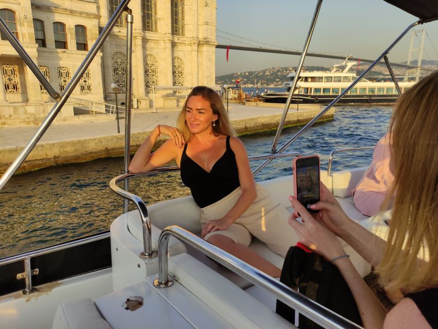 Istanbul: Bosphorus Sunset Cruise With Snacks and Drinks - Itinerary and Highlights