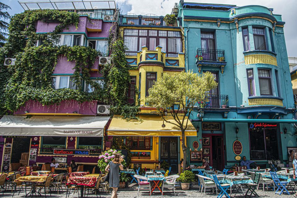 Istanbul: Europe & Asian Side Guided Instagram-Spots Tour - Pickup and Guide Details