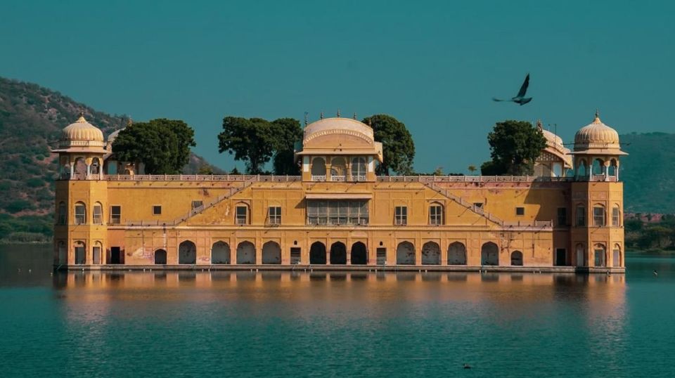 Jaipur: 2-Day Guided City Highlights Tour With 3-Star Hotel - Itinerary Details