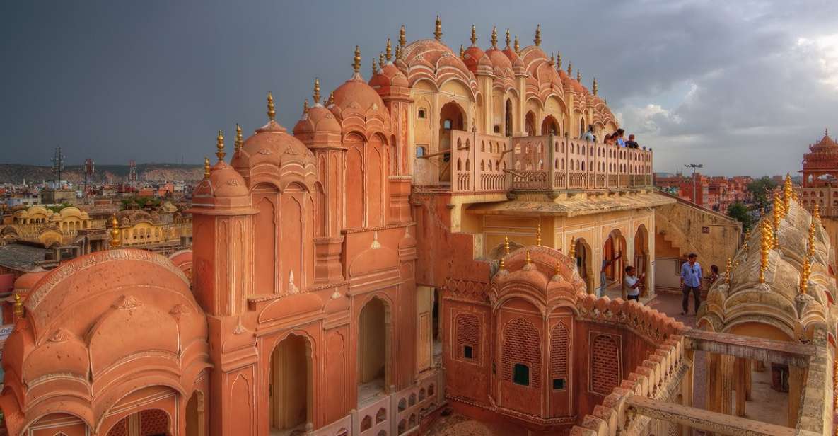 Jaipur Local Sightseeing With Expert Tourist Guide & Lunch - Itinerary Highlights