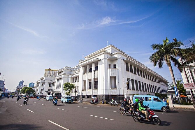 Jakarta Full-Day Highlights Tour With Transfer - Included Amenities