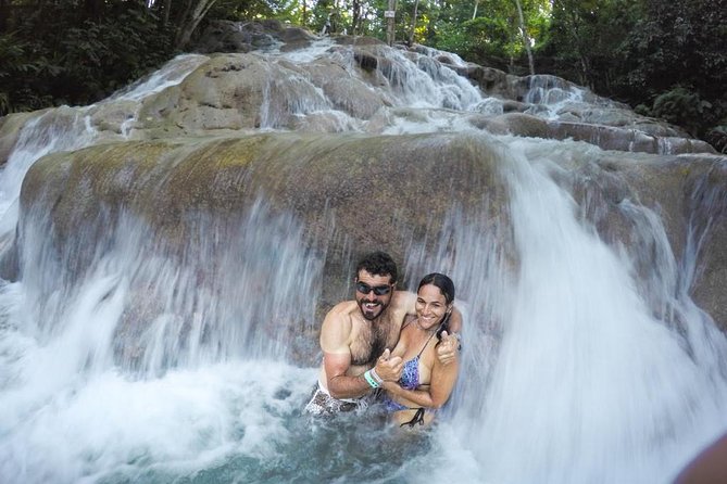 Jamaica Combo Tour: Dunns River Falls and Bob Marley's Nine Mile - Dining Options During the Tour
