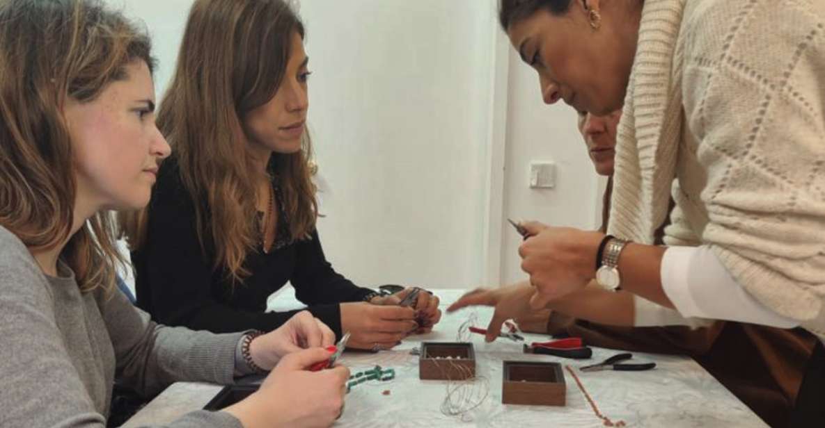 Jewelry Workshop in Downtown Porto - Included Amenities