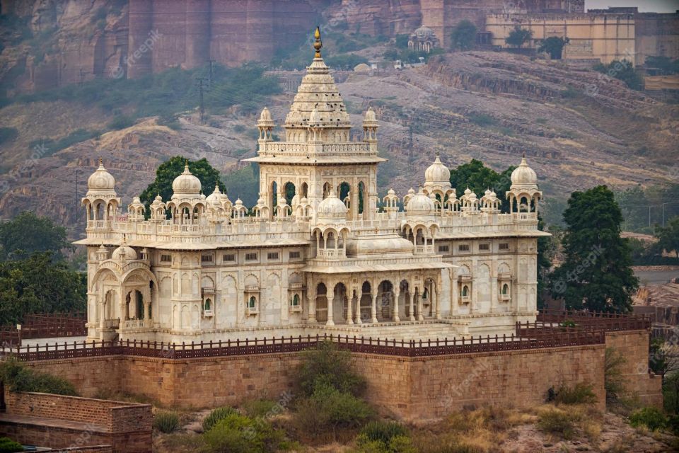 Jodhpur: Mehrangarh Fort and Jaswant Thada Private Tour - Itinerary Highlights