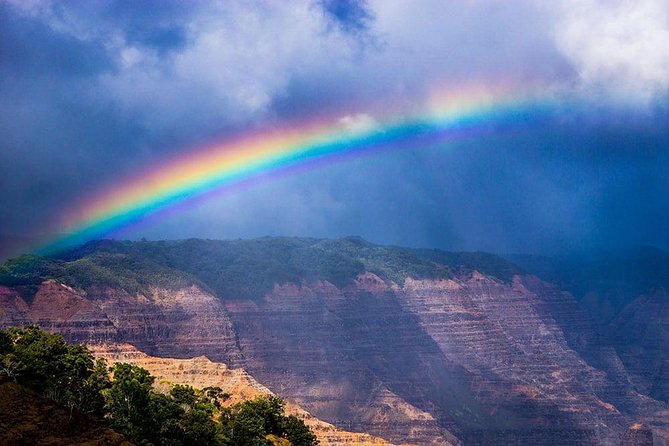 Kauai Waimea Canyon and Kokee Tour With Lunch - Canyon Dimensions and Formation