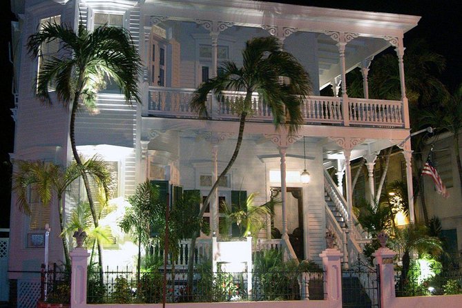 Key West Haunted Pub Crawl and Ghost Tour With Free T-Shirt - Tour Highlights and Souvenirs