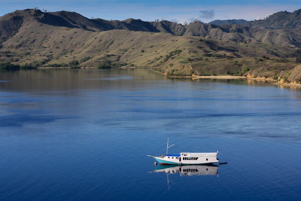 Komodo Islands: Private 2-Day Tour on a Wooden Boat - Included Activities