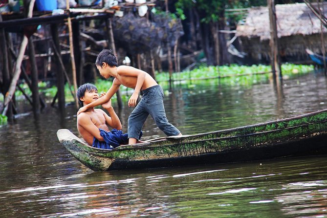 Kompong Phluk and Tonle Sap Lake Cruising Tour From Siem Reap - Seasonal Insights