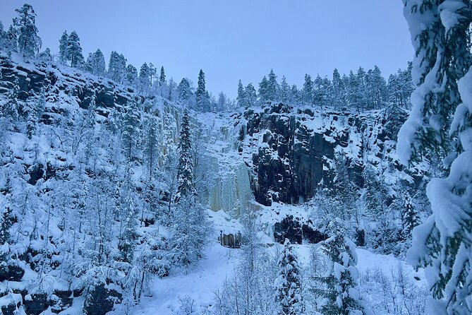 Korouoma Frozen Waterfalls Hiking Tour - Amenities Included in the Tour