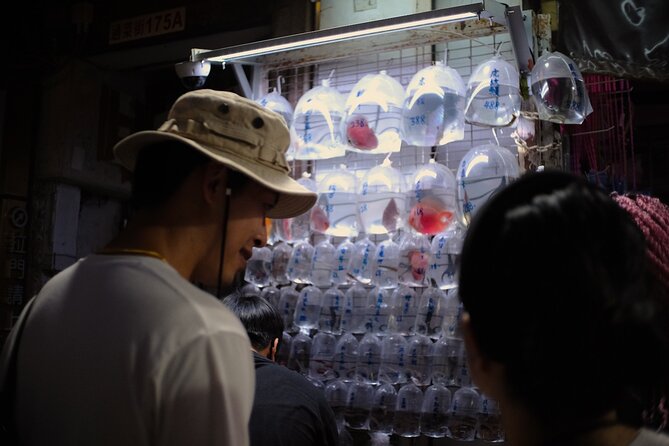 Kowloon Backstreet Private Night Tour - Meeting and Pickup