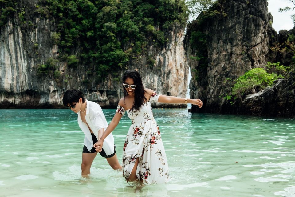 Krabi: Private Luxury Longtail Boat Island Hopping Tour - Enjoy Picnic-Style Lunch and Beverages