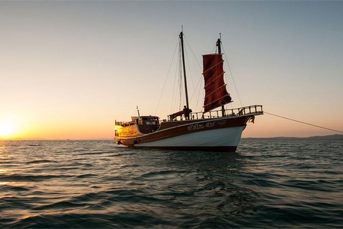 Krabi Romantic Sunset Cruise With BBQ Seafood Dinner by Krabi Sea Cruise - Onboard Amenities and Safety