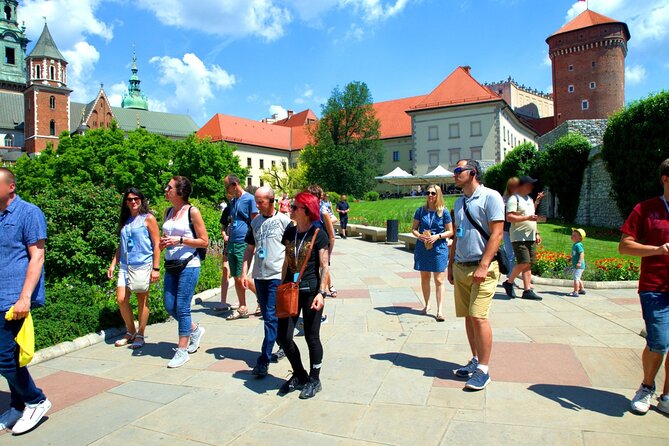 Krakow Guided Tour to Iconic Polish Royal Residence Wawel Castle - Highlights of the Guided Experience