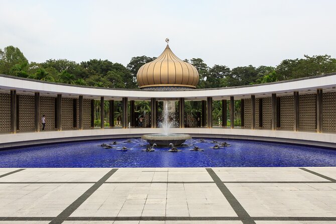 Kuala Lumpur City Tour With Petronas Twin Tower Admission Ticket - Pickup Details